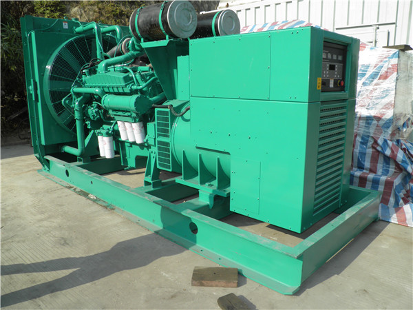 茂南出租发电机 发电机组厂家：柴油发电机组的控制屏的作用是什么？